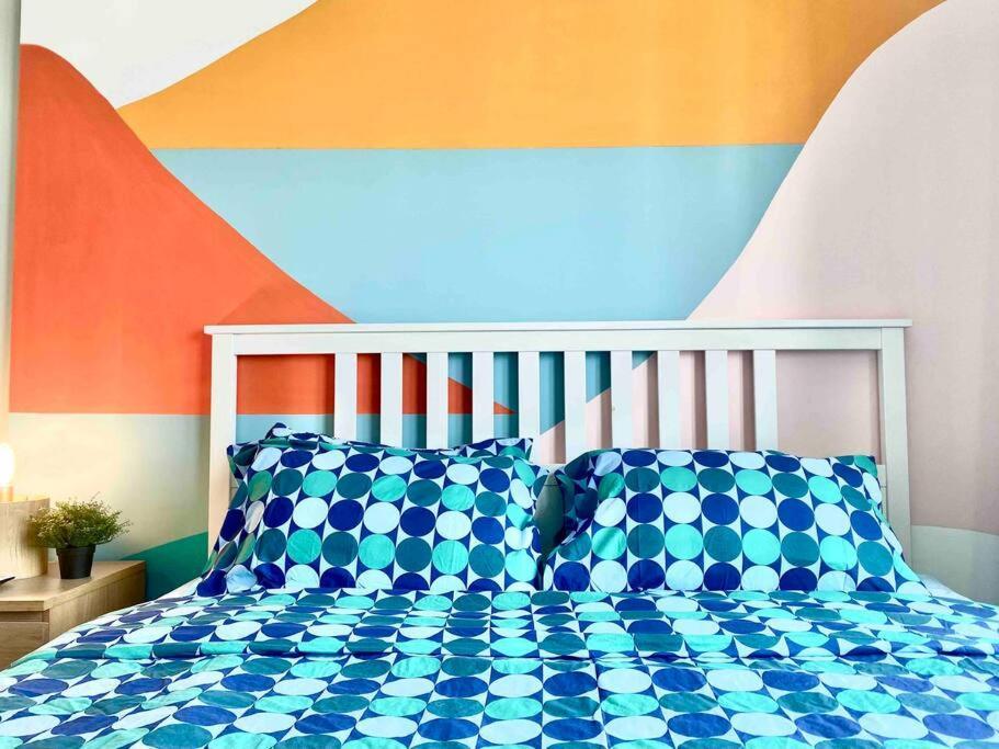 Tropicana 218 Macalister #Wondercolor #Infinity Pool #Georgetown #5Pax #2Br 2Bath #1King 1Queen 1Single #Quality Well Maintained #Private Host Экстерьер фото
